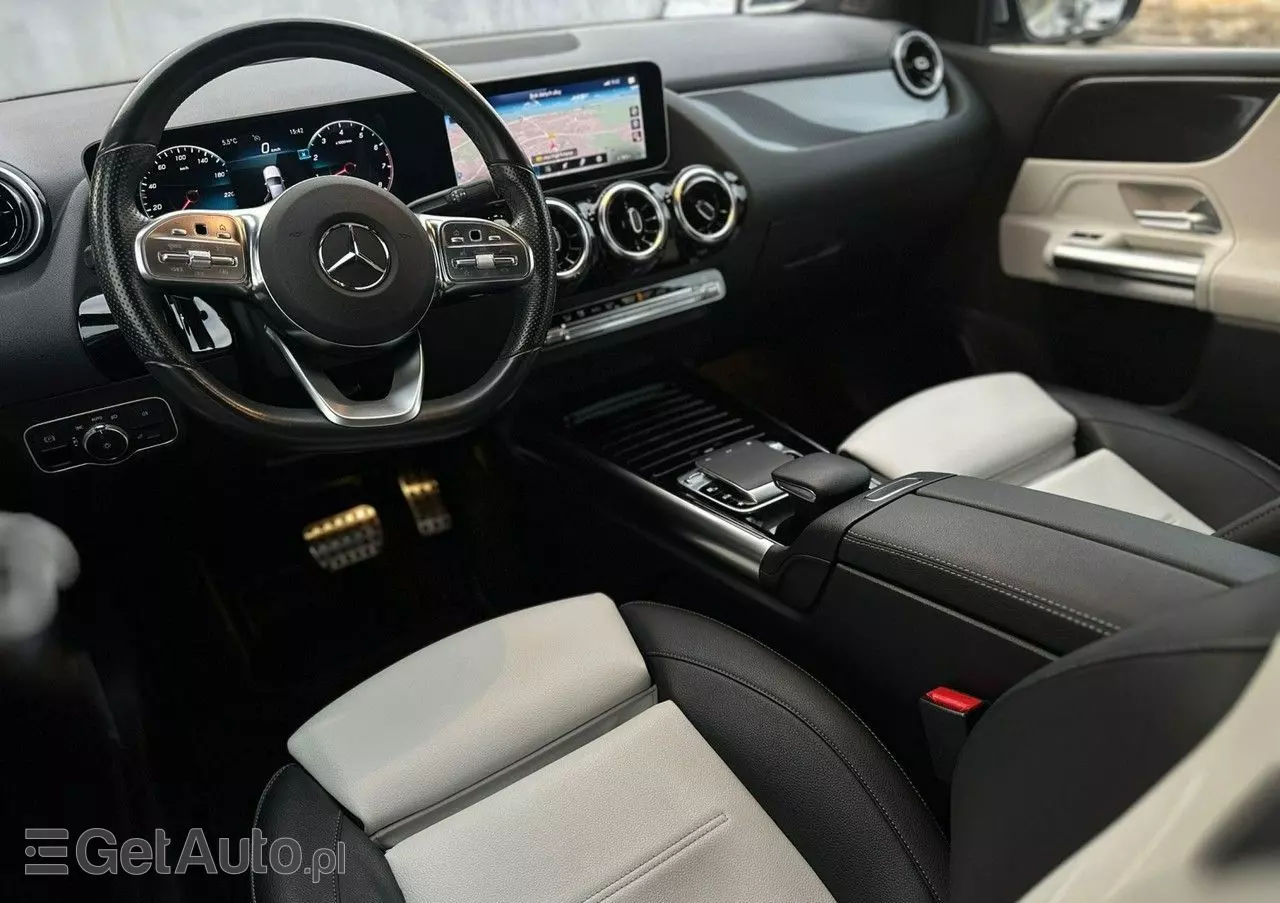 MERCEDES-BENZ Klasa B 200 AMG Line 7G-DCT