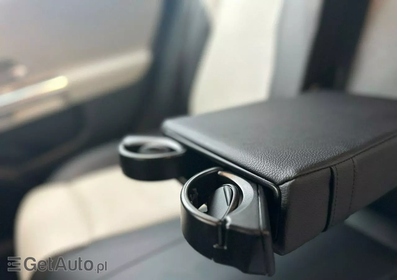 MERCEDES-BENZ Klasa B 200 AMG Line 7G-DCT