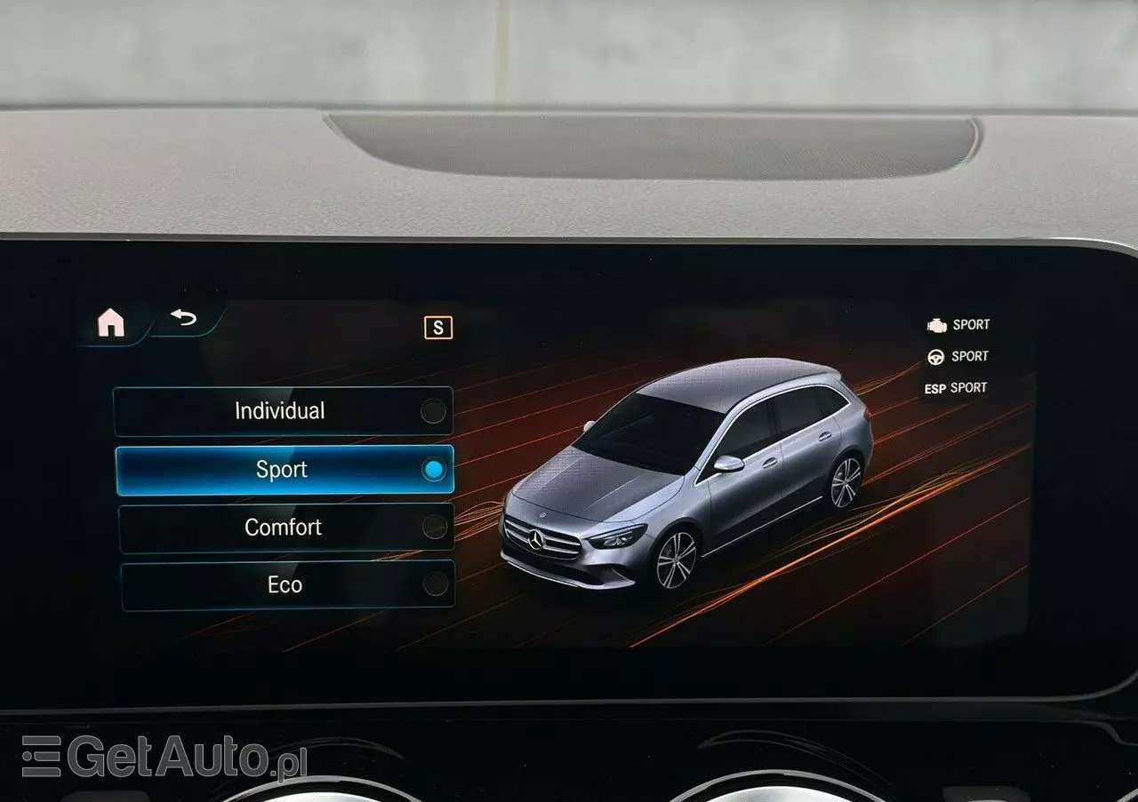 MERCEDES-BENZ Klasa B 200 AMG Line 7G-DCT