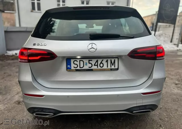 MERCEDES-BENZ Klasa B 200 AMG Line 7G-DCT