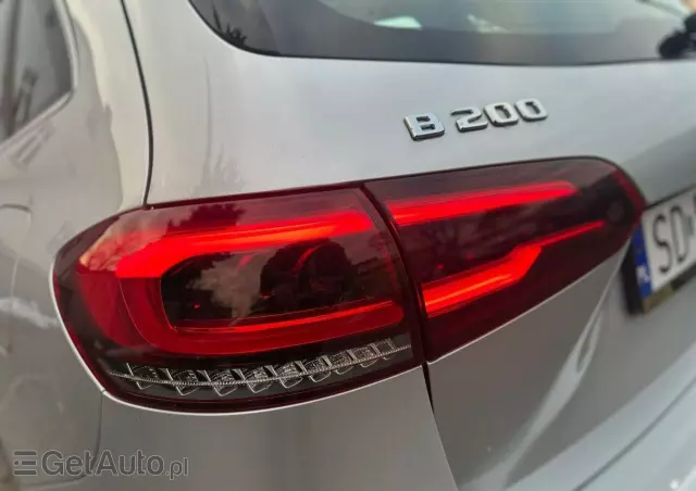 MERCEDES-BENZ Klasa B 200 AMG Line 7G-DCT