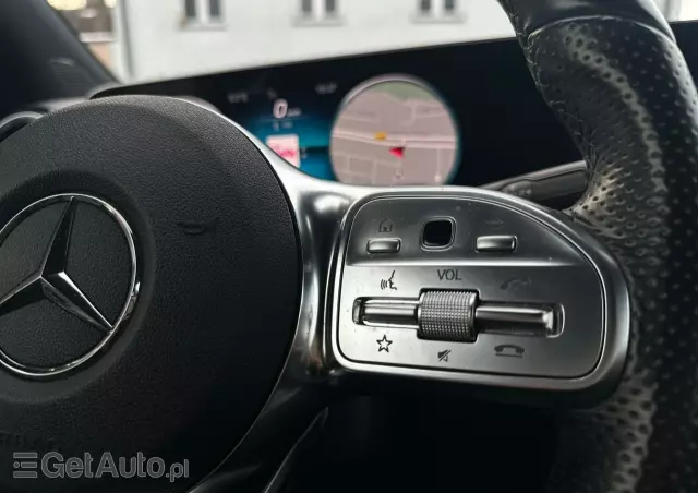 MERCEDES-BENZ Klasa B 200 AMG Line 7G-DCT