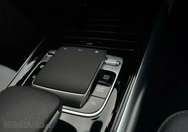MERCEDES-BENZ Klasa B 200 AMG Line 7G-DCT