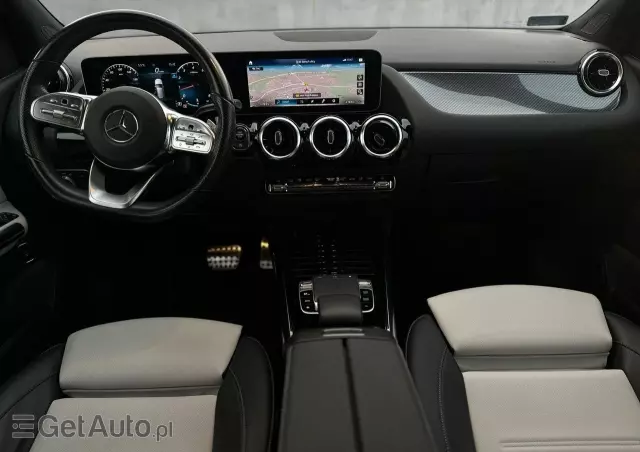 MERCEDES-BENZ Klasa B 200 AMG Line 7G-DCT