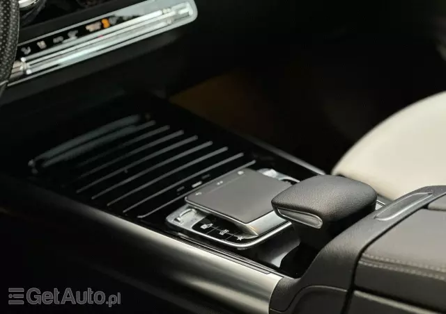 MERCEDES-BENZ Klasa B 200 AMG Line 7G-DCT