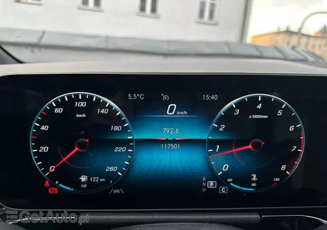 MERCEDES-BENZ Klasa B 200 AMG Line 7G-DCT