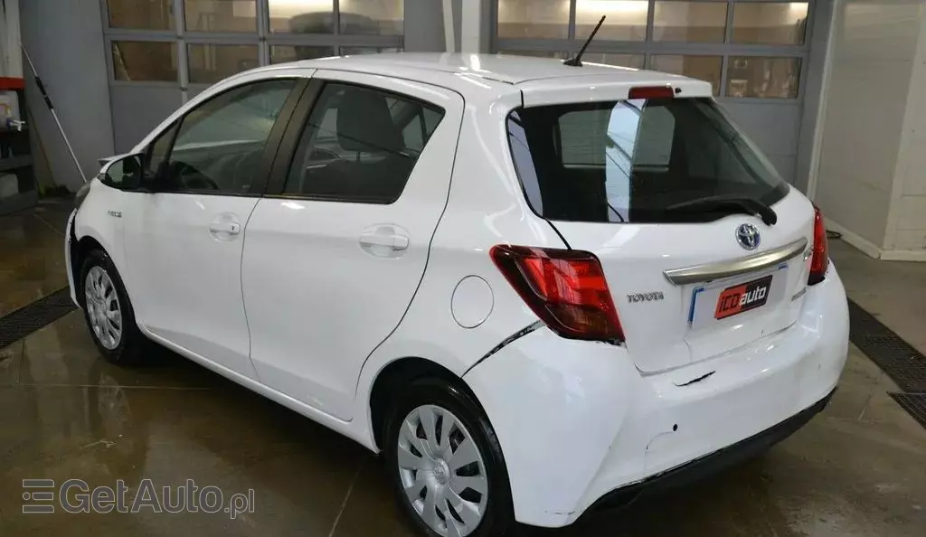 TOYOTA Yaris 