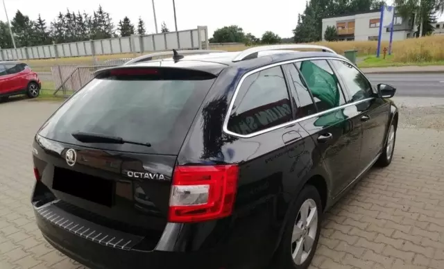 SKODA Octavia 