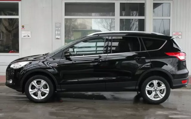 FORD Kuga 2.0 TDCi 4WD Titanium
