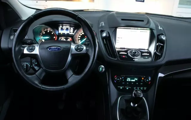 FORD Kuga 2.0 TDCi 4WD Titanium