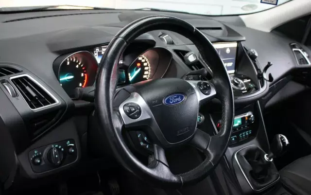 FORD Kuga 2.0 TDCi 4WD Titanium