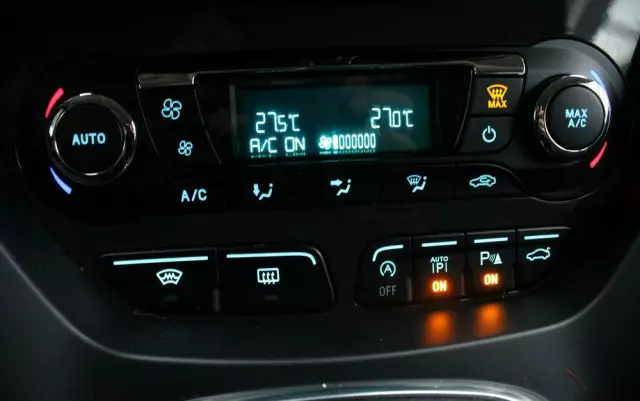 FORD Kuga 2.0 TDCi 4WD Titanium