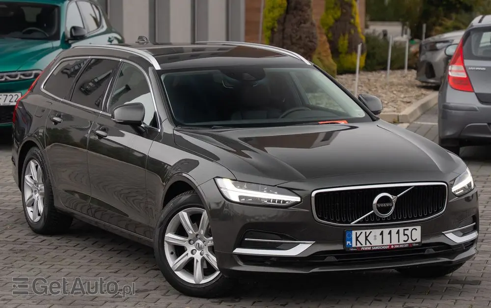 VOLVO V90 D3 Geartronic Momentum Pro