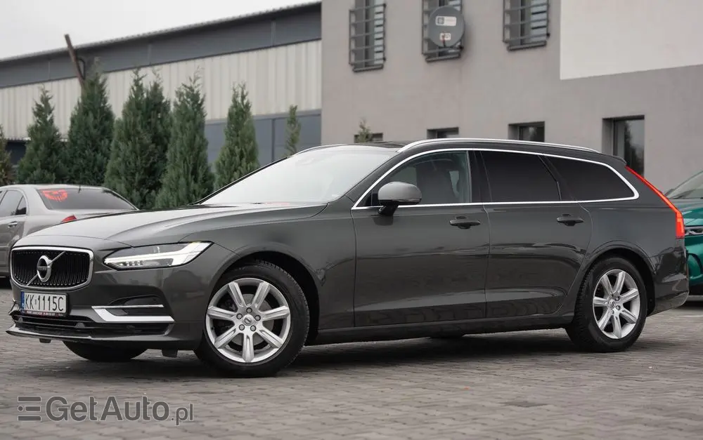 VOLVO V90 D3 Geartronic Momentum Pro