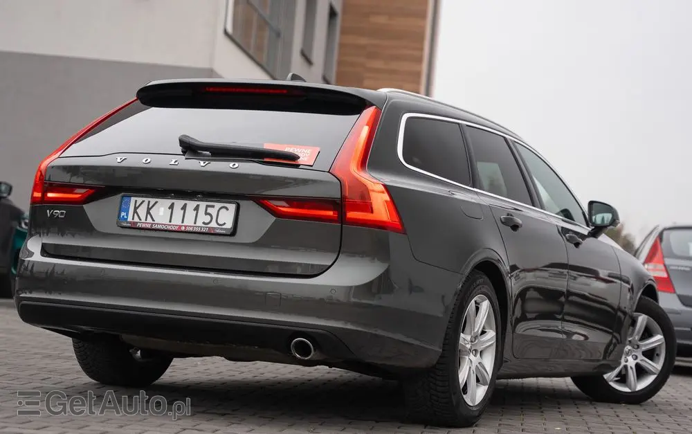 VOLVO V90 D3 Geartronic Momentum Pro