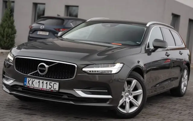 VOLVO V90 D3 Geartronic Momentum Pro