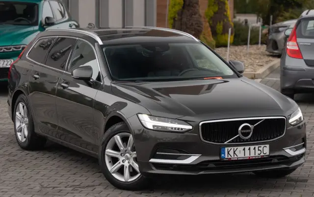VOLVO V90 D3 Geartronic Momentum Pro
