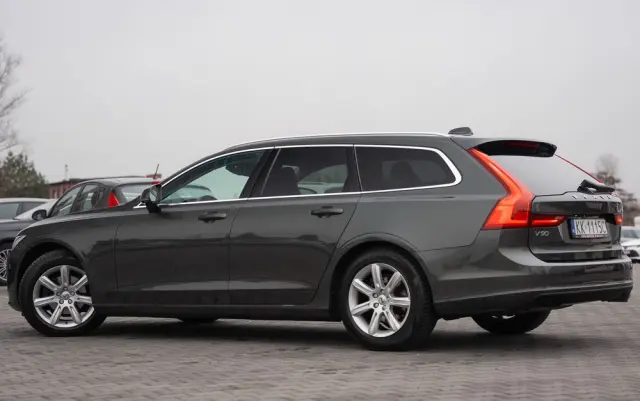 VOLVO V90 D3 Geartronic Momentum Pro