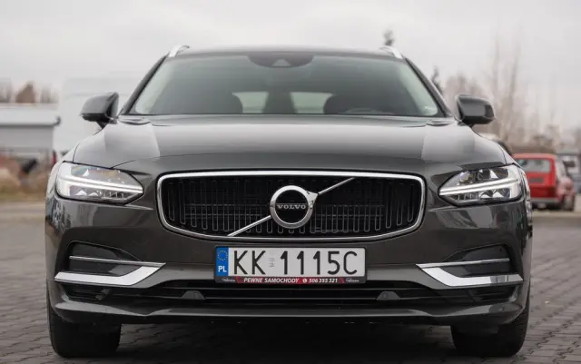 VOLVO V90 D3 Geartronic Momentum Pro