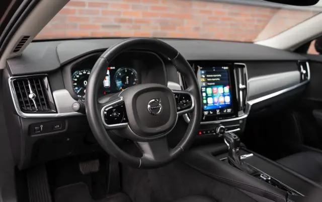 VOLVO V90 D3 Geartronic Momentum Pro