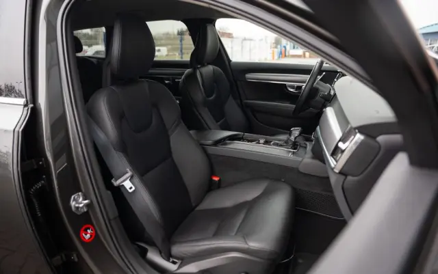 VOLVO V90 D3 Geartronic Momentum Pro