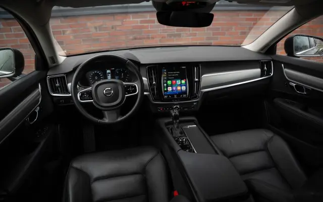 VOLVO V90 D3 Geartronic Momentum Pro