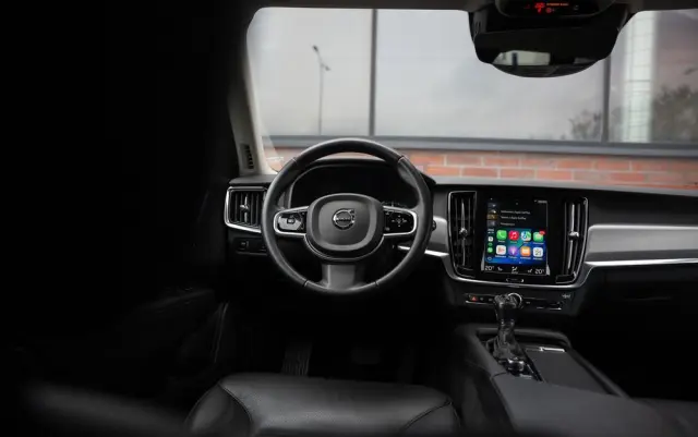 VOLVO V90 D3 Geartronic Momentum Pro