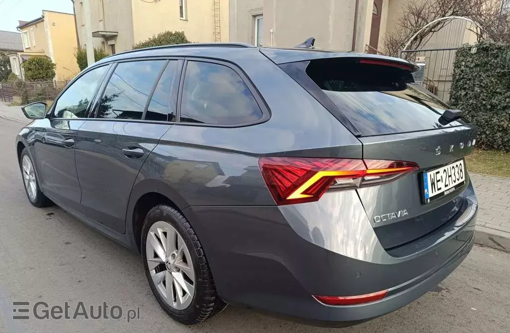 SKODA Octavia 