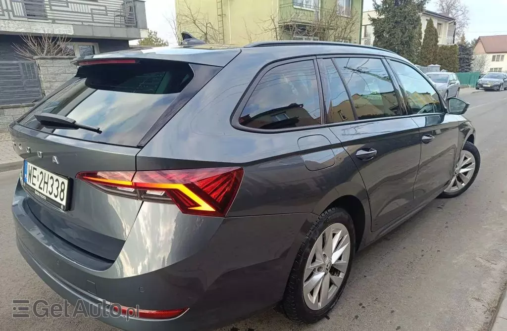 SKODA Octavia 