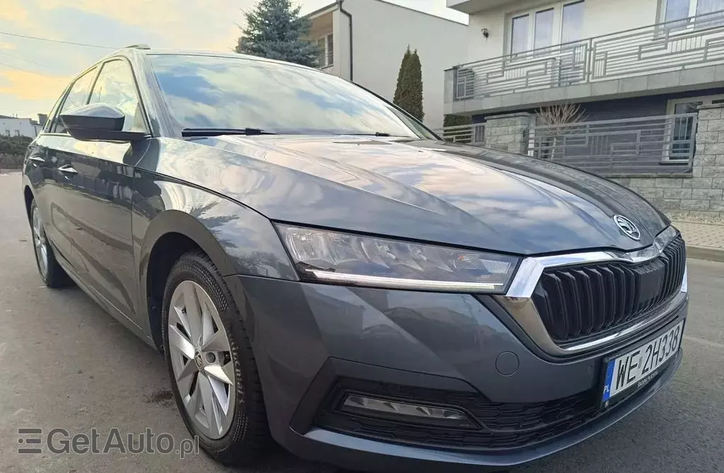 SKODA Octavia 