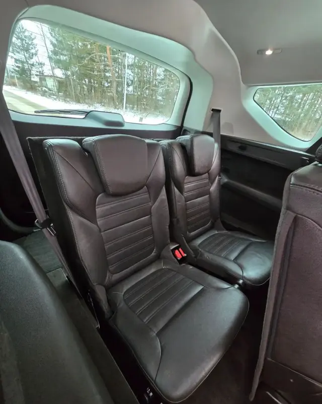 RENAULT Espace 1.6 dCi Energy Initiale Paris EDC 7os