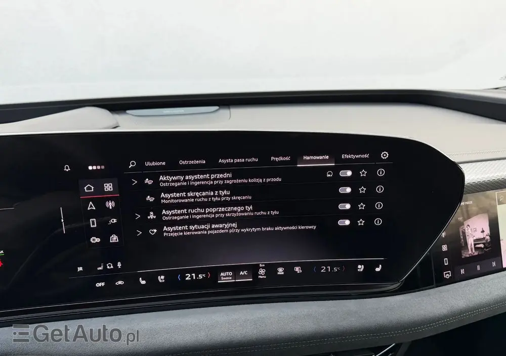 AUDI S6 Avant e-tron 