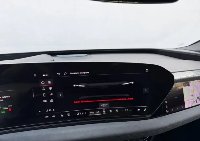 AUDI S6 Avant e-tron 