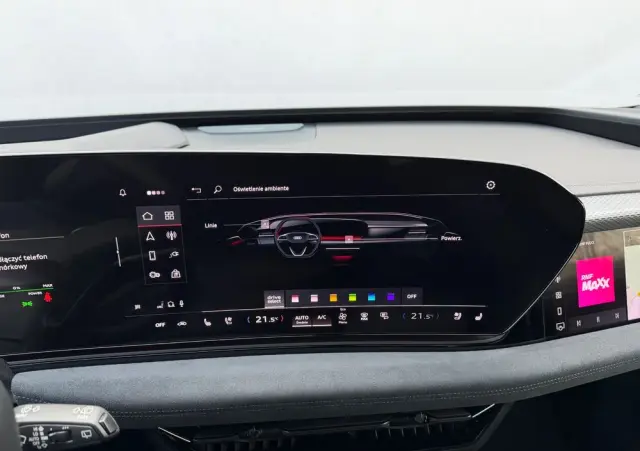 AUDI S6 Avant e-tron 