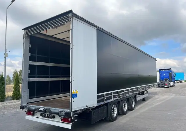 SCHMITZ CARGOBULL SCB S3T MEGA / FIRANKA / 2019 / SUPER STAN / TOP 