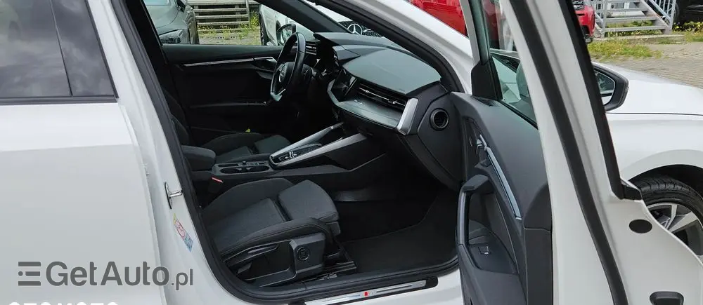 AUDI A3 Limousine 35 TFSI S tronic S line