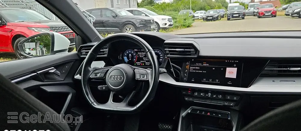 AUDI A3 Limousine 35 TFSI S tronic S line