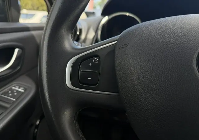 RENAULT Clio 0.9 Energy TCe Zen