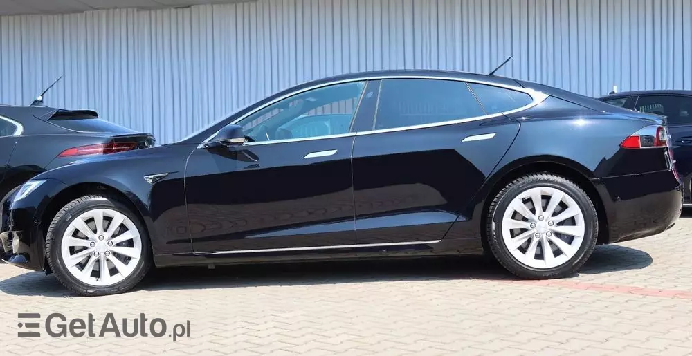 TESLA Model S Long Range Plus