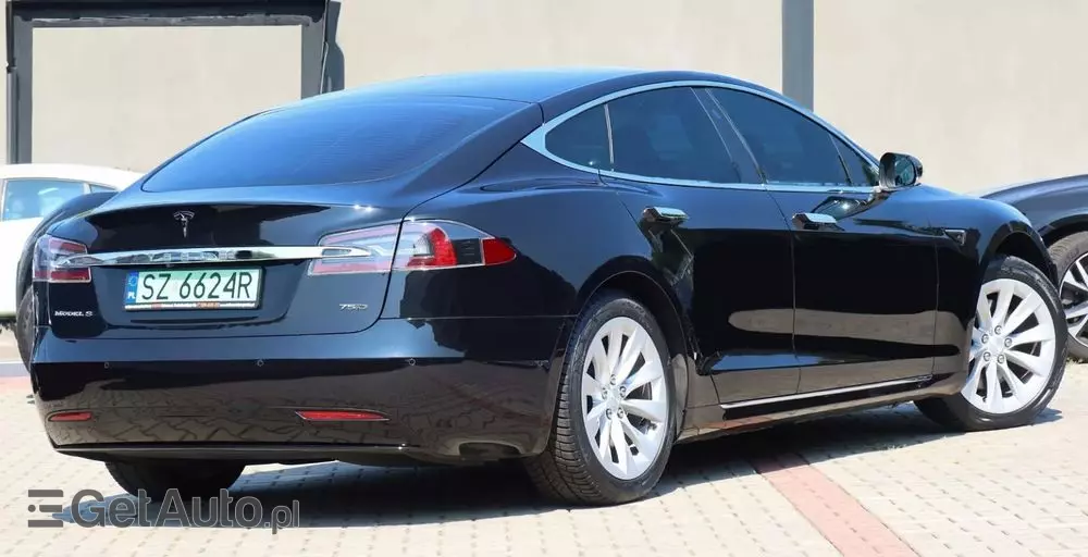 TESLA Model S Long Range Plus