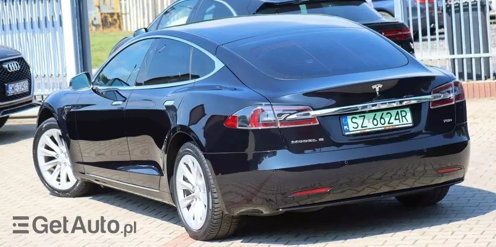TESLA Model S Long Range Plus