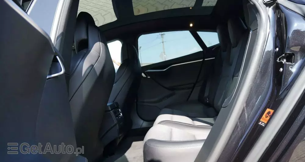 TESLA Model S Long Range Plus