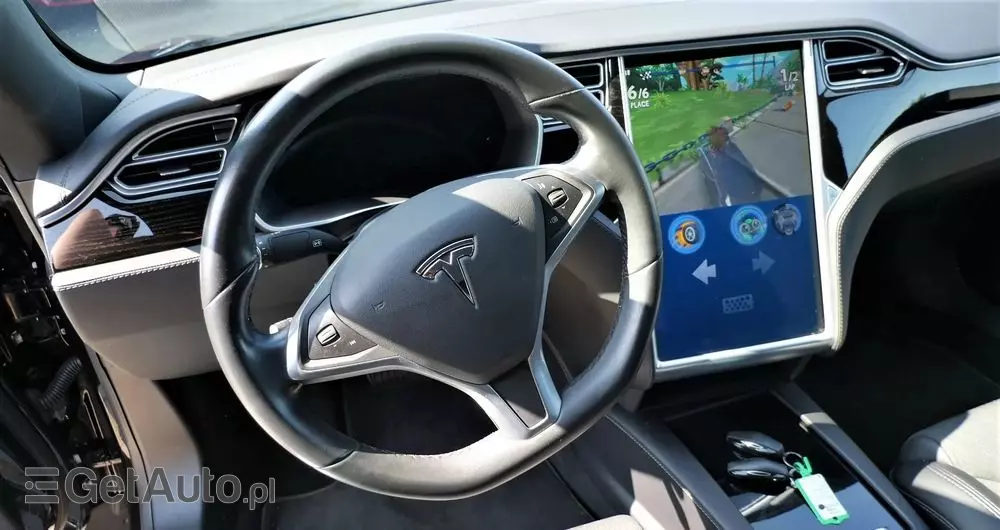TESLA Model S Long Range Plus