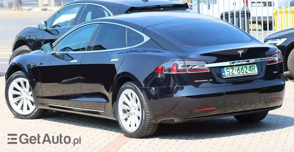 TESLA Model S Long Range Plus