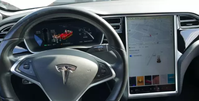 TESLA Model S Long Range Plus