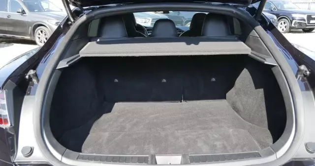 TESLA Model S Long Range Plus