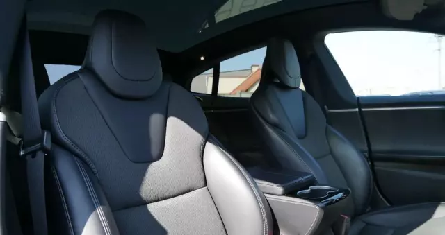 TESLA Model S Long Range Plus