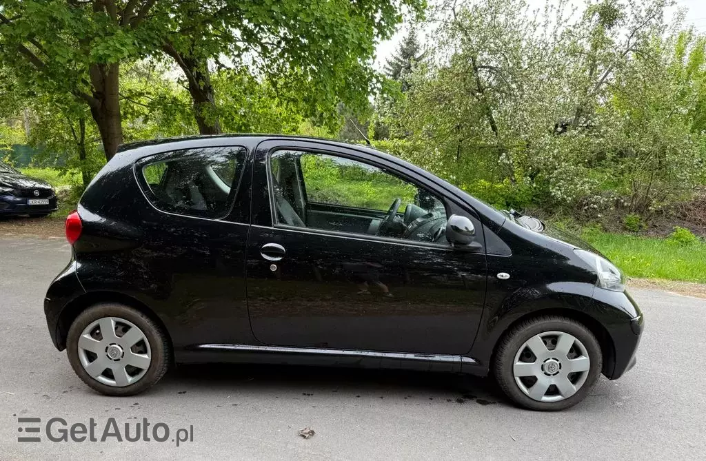 TOYOTA Aygo 