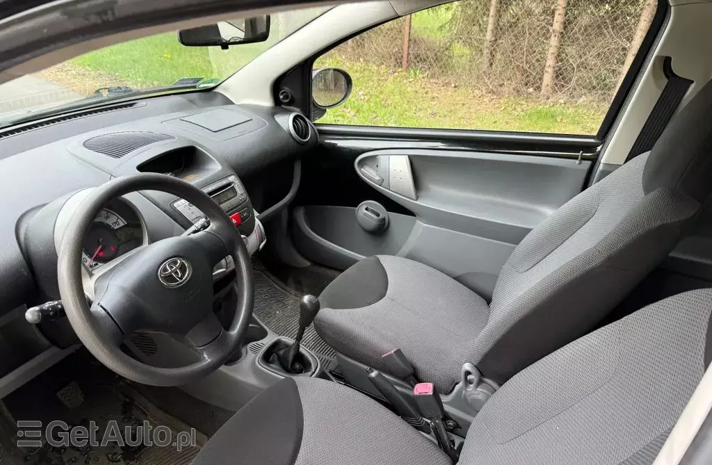 TOYOTA Aygo 
