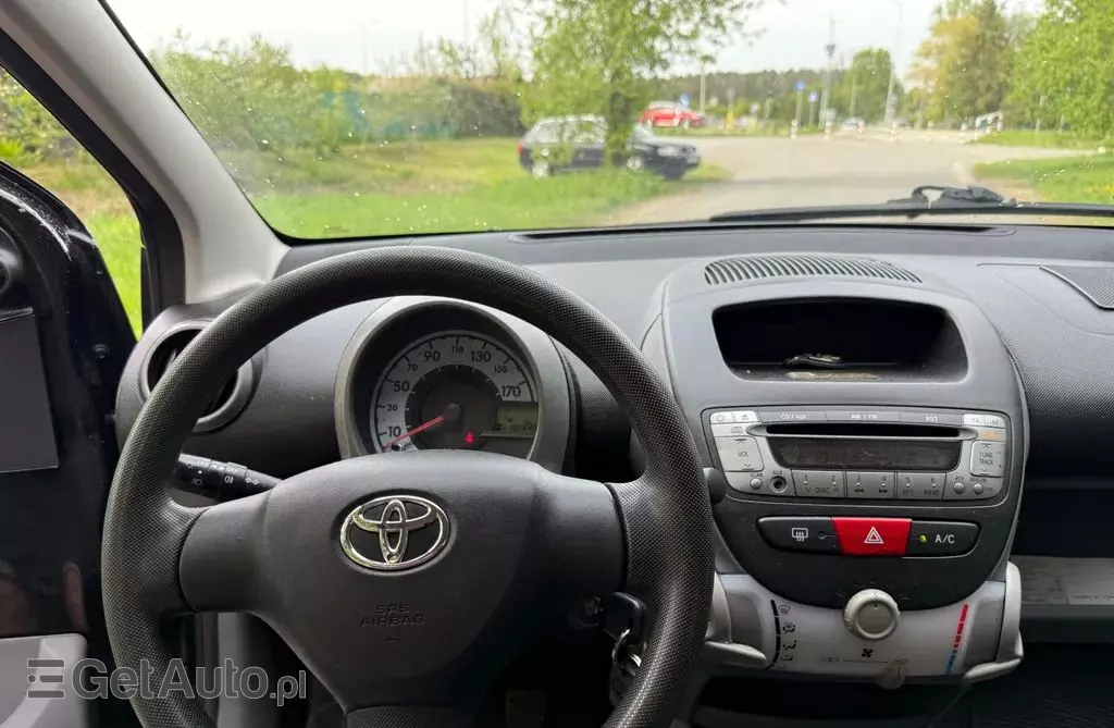TOYOTA Aygo 
